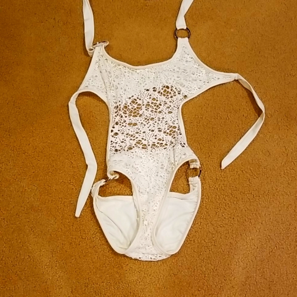 Bathing suit